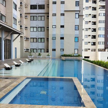 Cozy 1233 The Persimmon Studio Near Sm And Ayala 세부 외부 사진