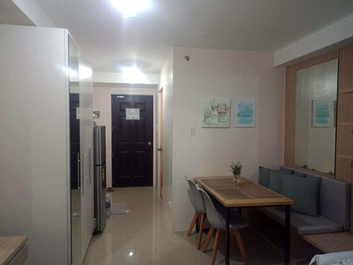 Cozy 1233 The Persimmon Studio Near Sm And Ayala 세부 외부 사진