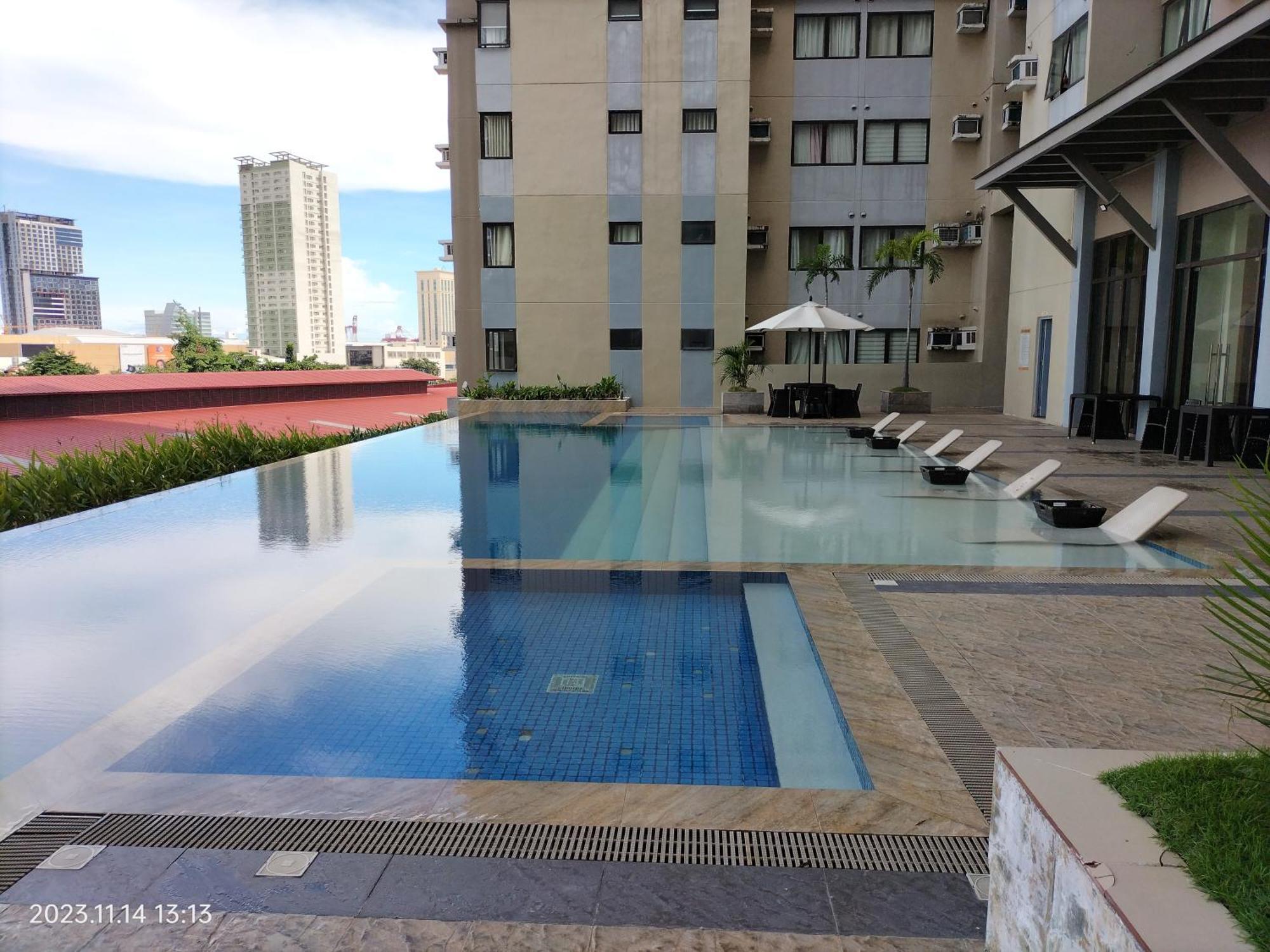 Cozy 1233 The Persimmon Studio Near Sm And Ayala 세부 외부 사진